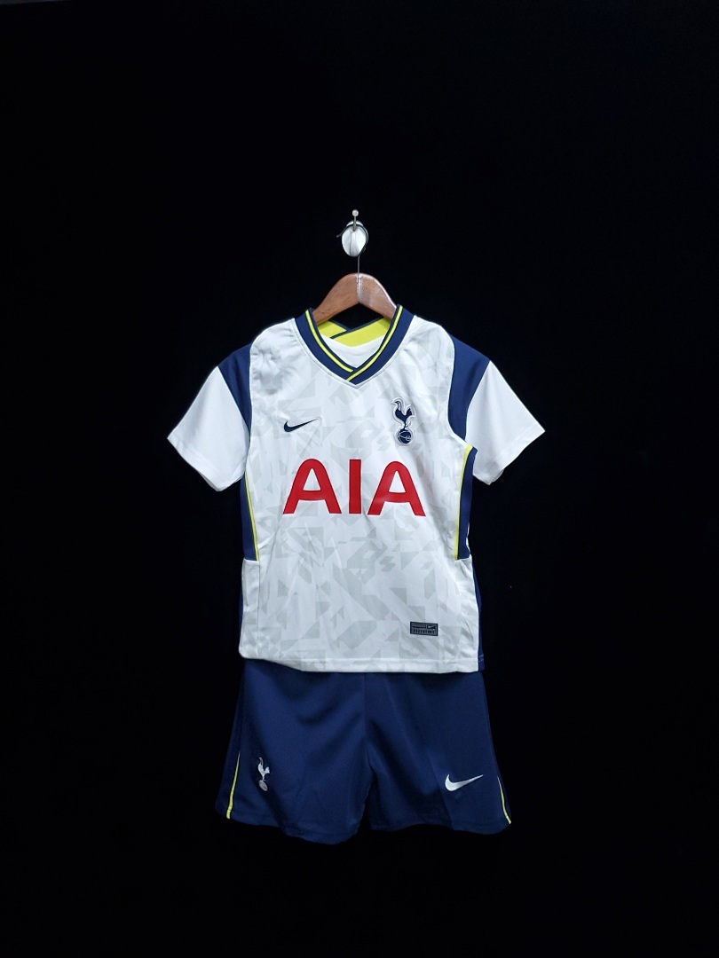 20-21 Tottenham home size: 16-28