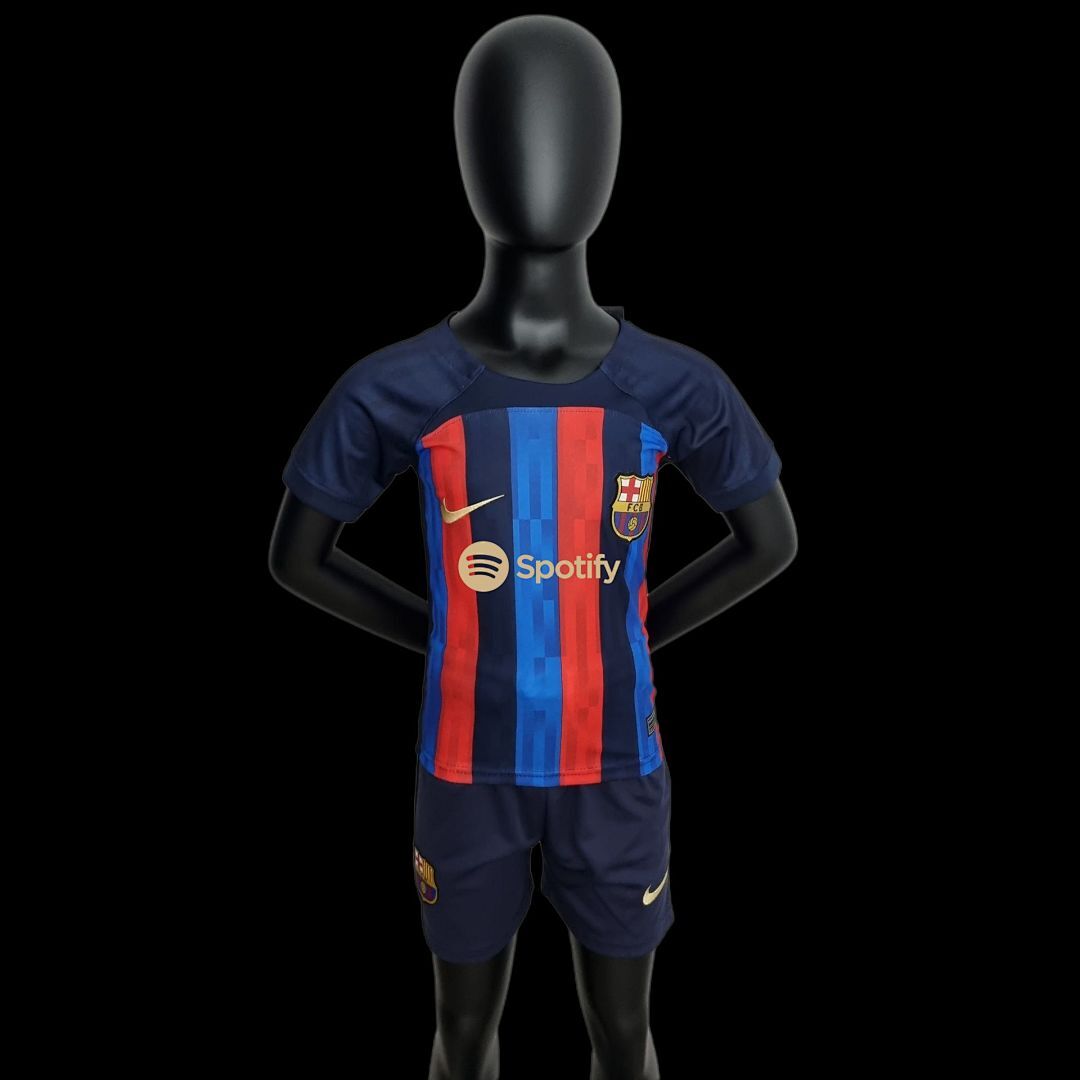 22/23 kids Barcelona home SIZE: 16-28