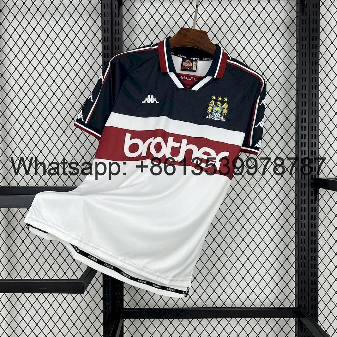 Manchester City 1997/98 Away Retro Jersey