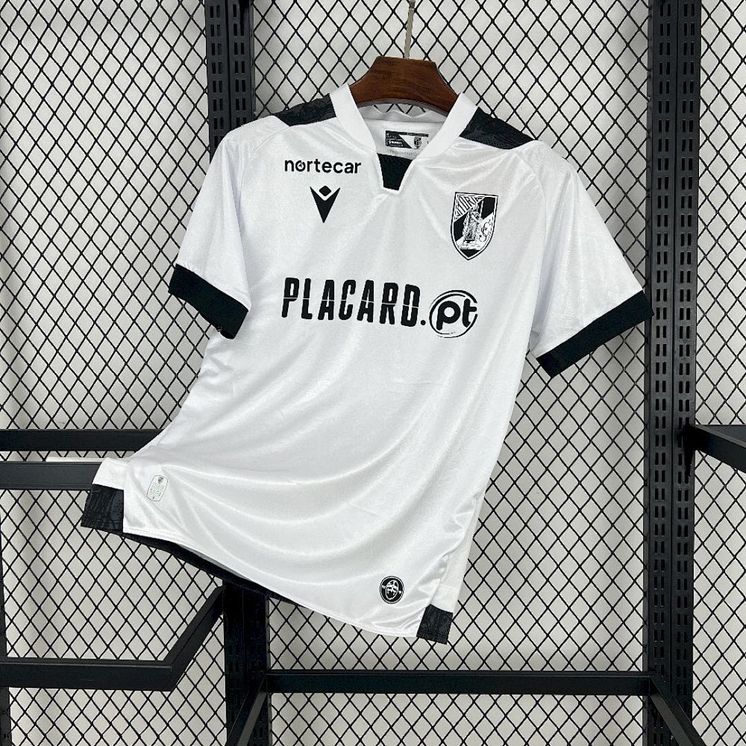 Men’s Vitoria de Guimaraes 2025/26 Home Jersey