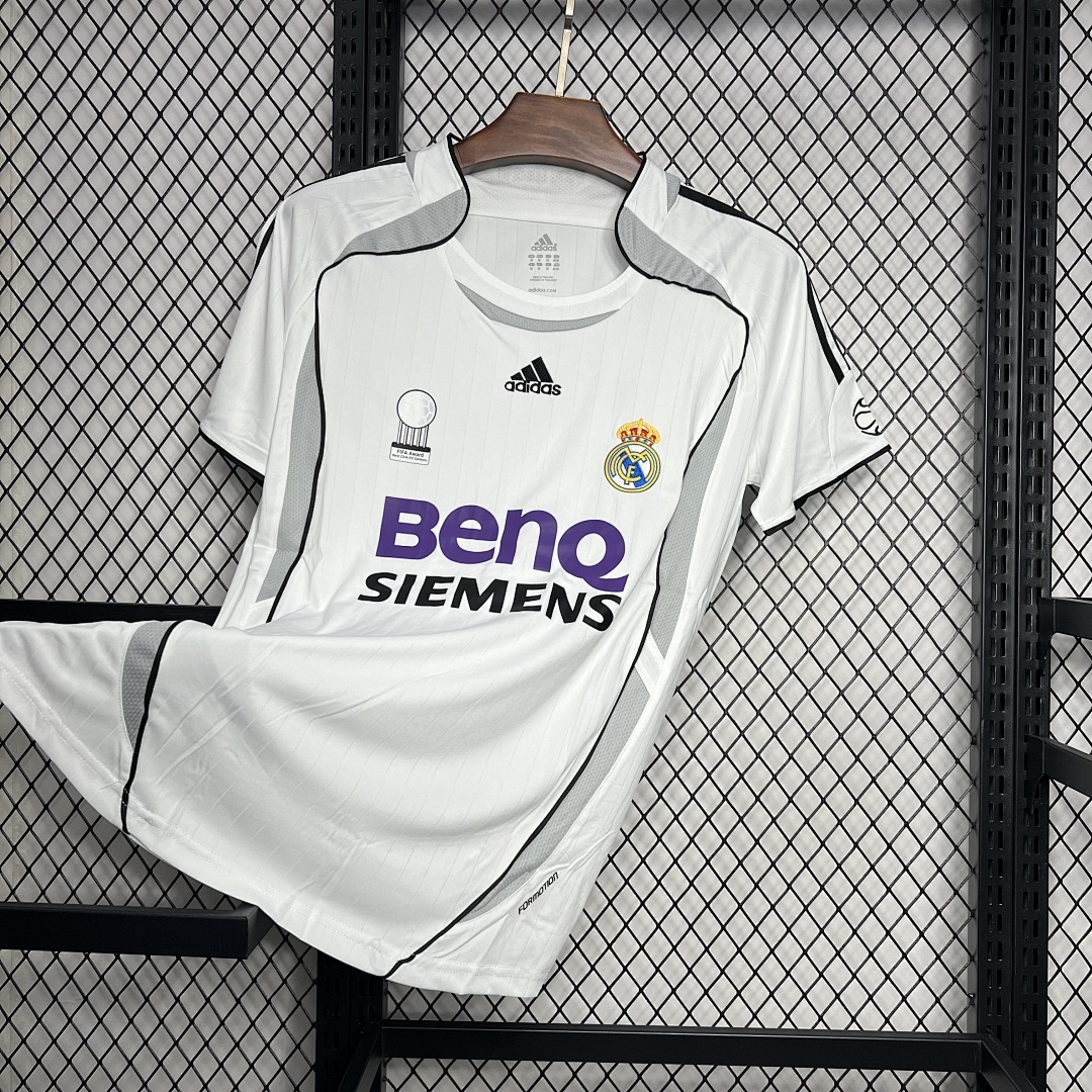 Real Madrid 2006/07 Home Retro Jersey