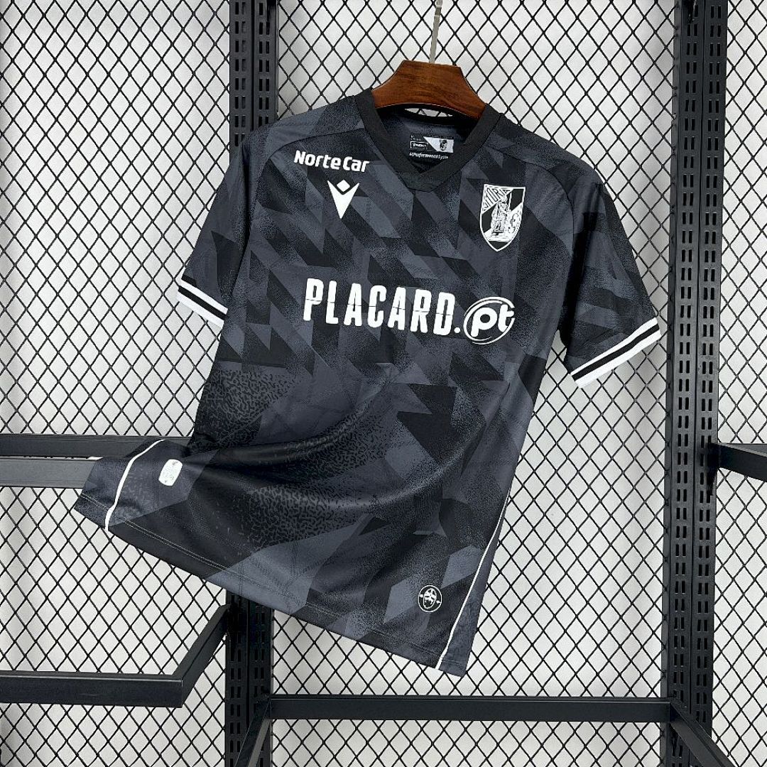 Men’s Vitoria de Guimaraes 2025/26 Away Jersey