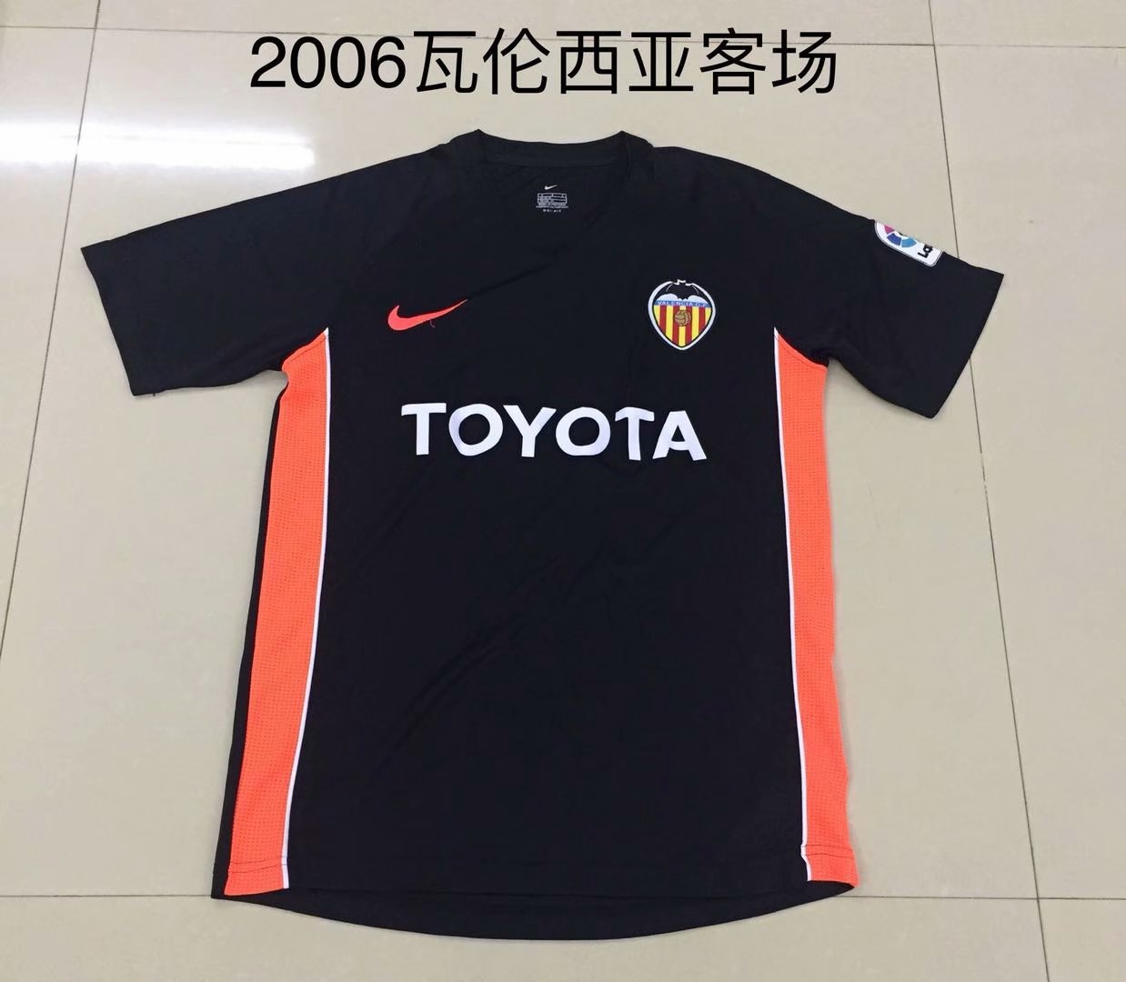Va-lencia away black 05-06