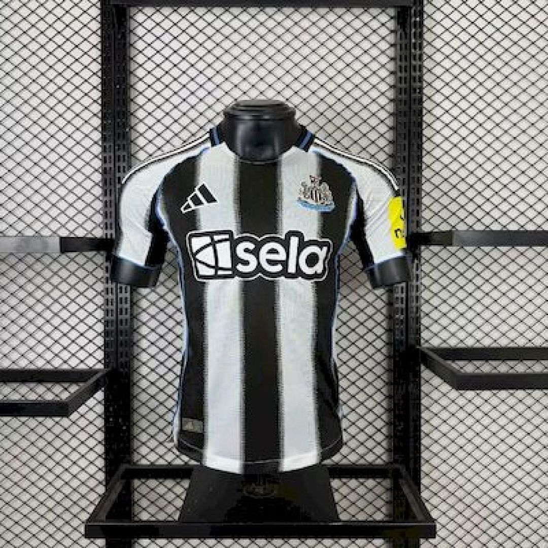 Newcastle United 2025/26 Home Jersey Player Version