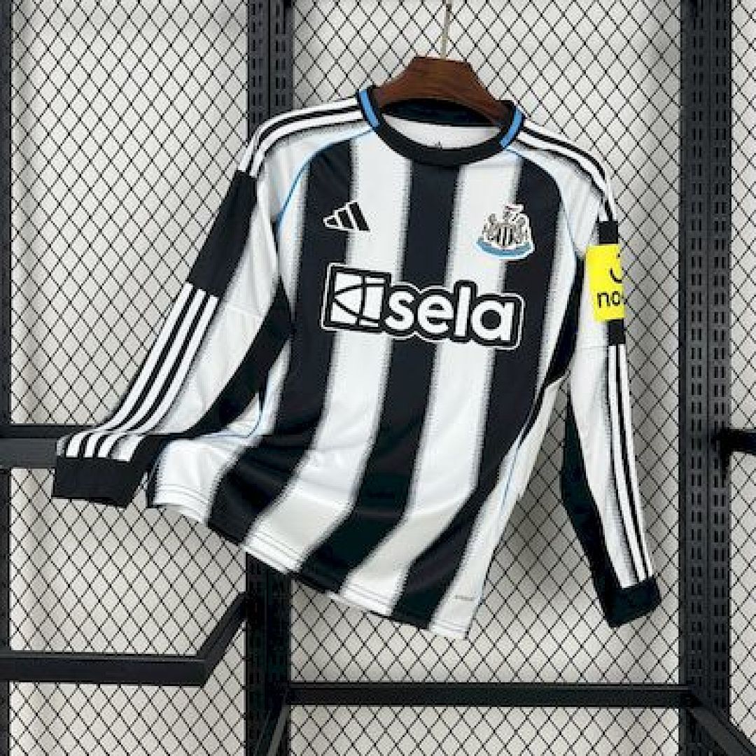 Newcastle United 2025/26 Home Long Sleeves Jersey